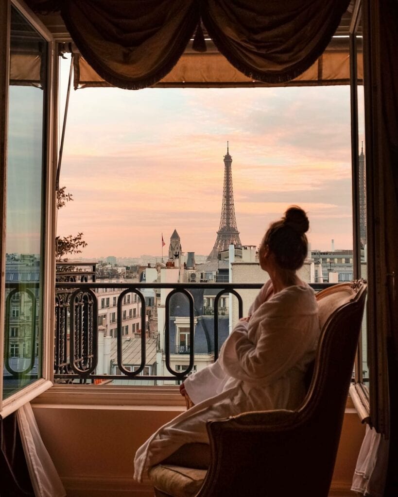 Hotel Balzac inn Paris with Eiffel Tower view