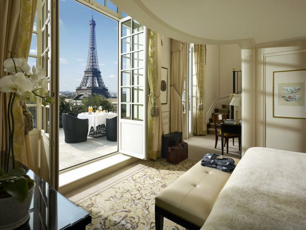 Shangri-la Hotel in Paris with Eiffel Tower view
