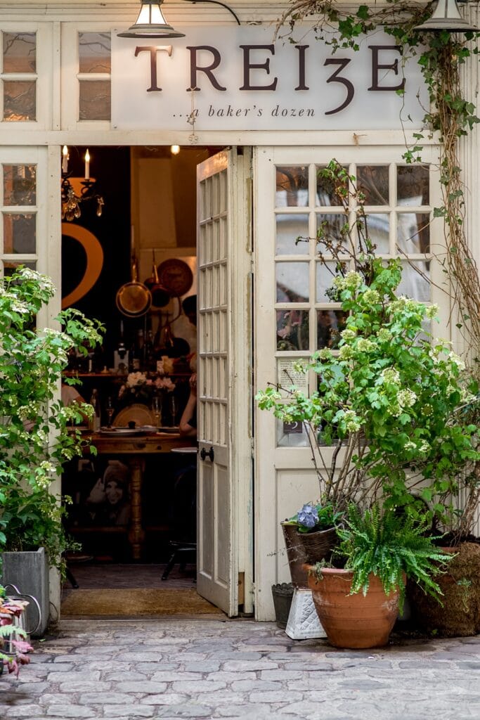 Treize au Jardin, Instagram-Worthy Cafe in Paris