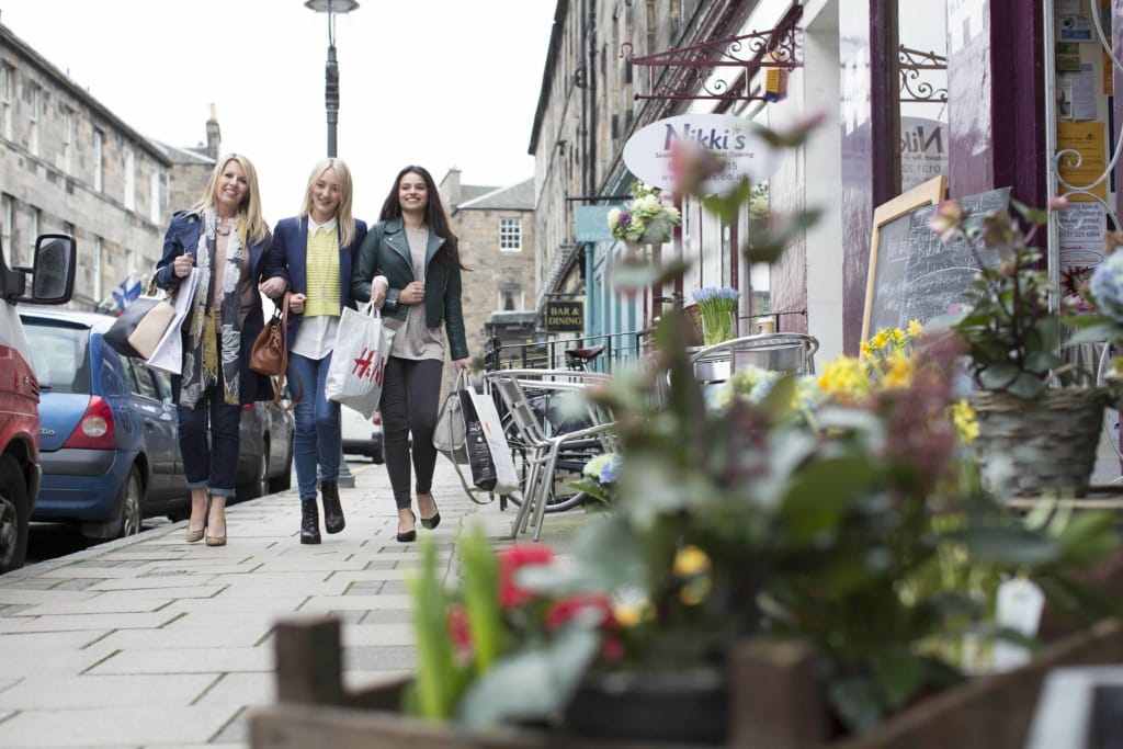 Edinburgh is a safe city for female travelers