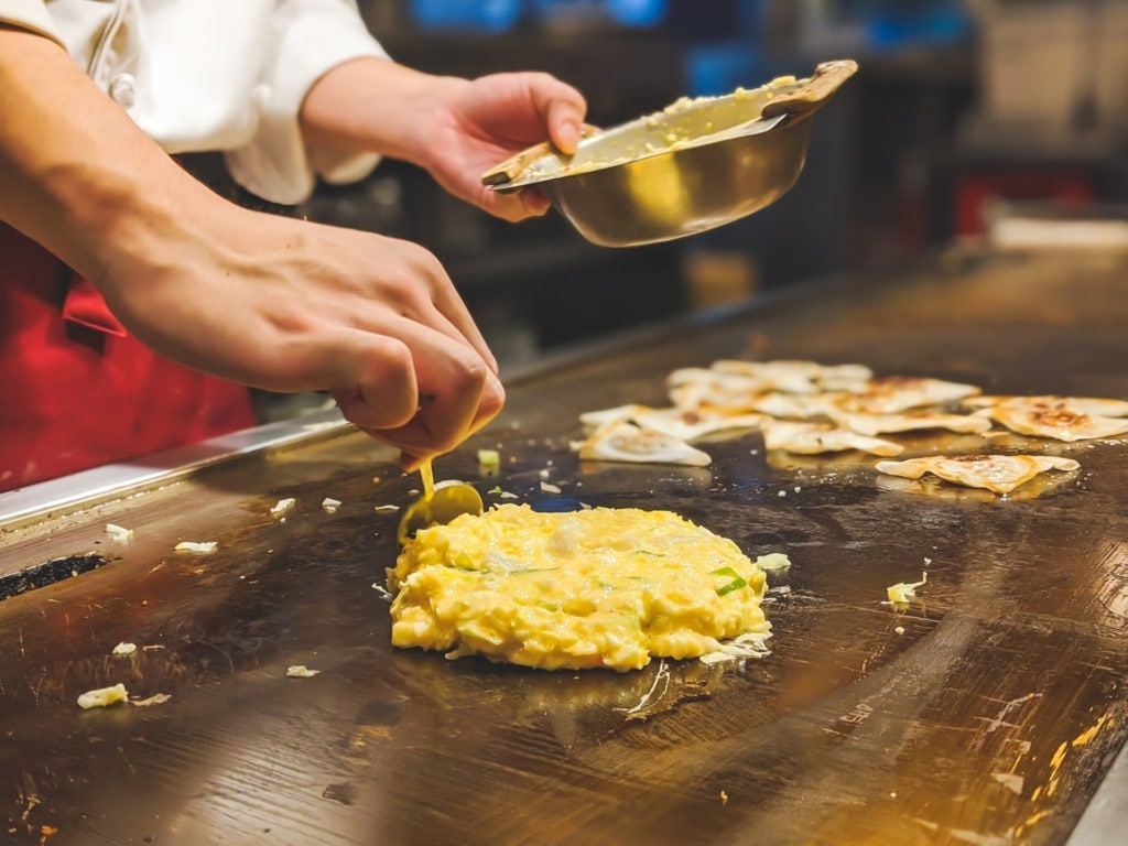 Okonomiyaki cooking process