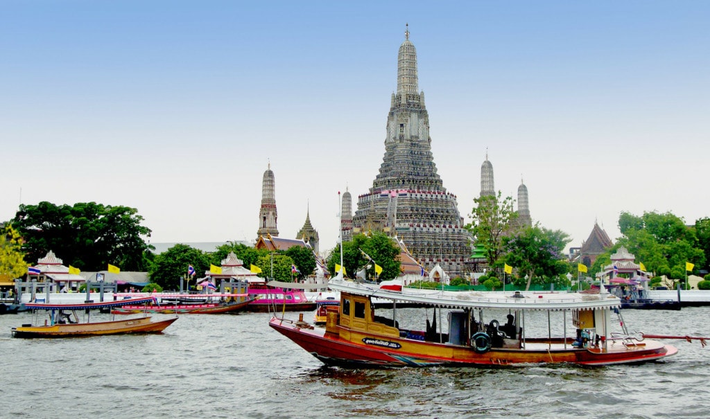 View on Wat Arun Bangkok temple