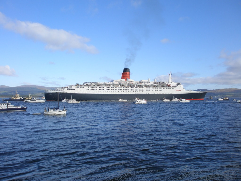 QE2 cruise ship in the water