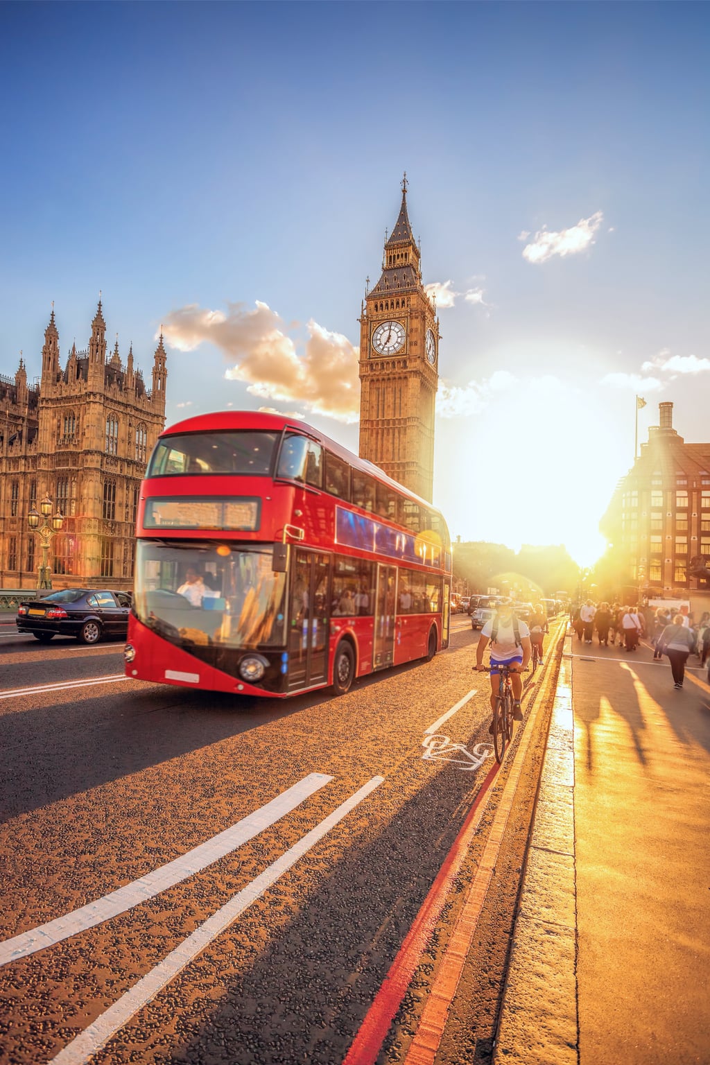 The Big Ben against a colorful sunset in London