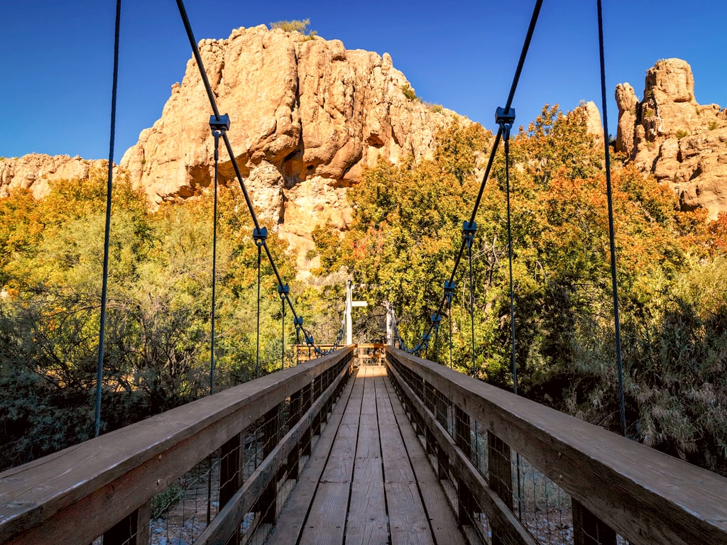 Wooden bridge in Boyce Thompson Arboretum, Arizona