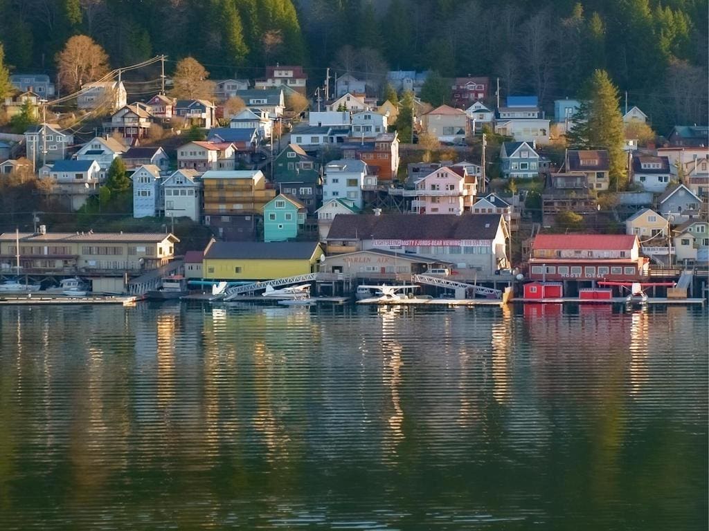 Top 15 Most Charming Small Towns in Alaska