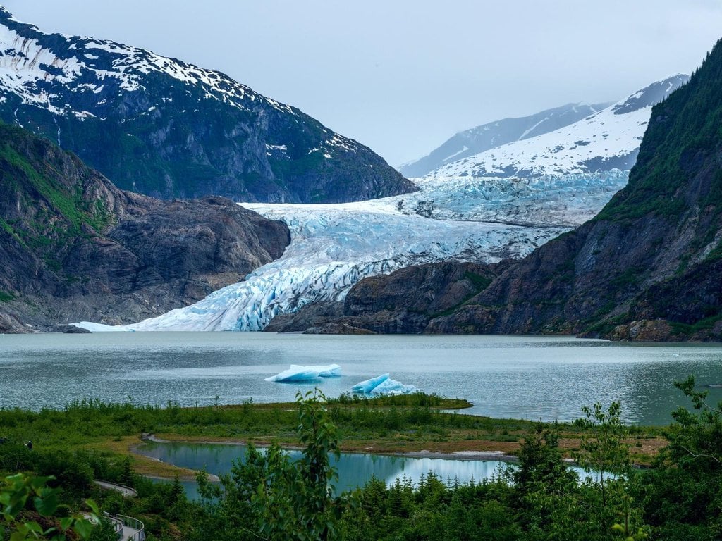 15 Best Lakes in Alaska: A Pristine Paradise ️ (2023)