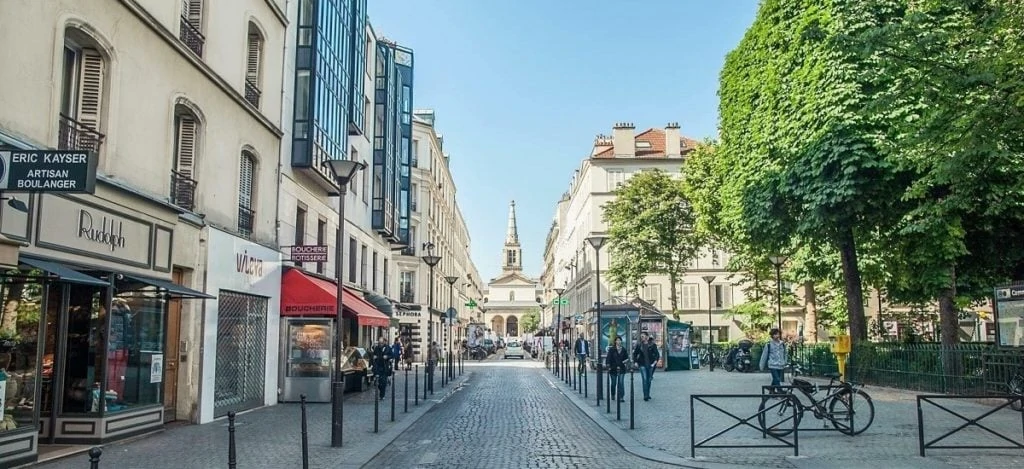 Rue du Commerce - Shopping in Paris