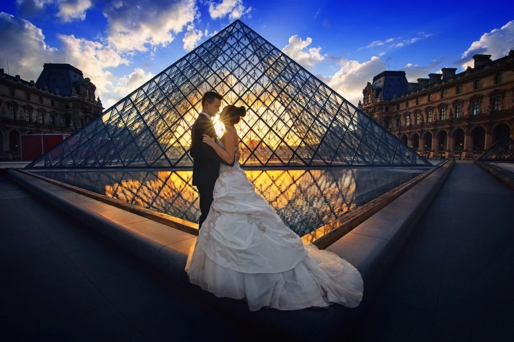 Celebrate you wedding day in the city of love, Paris