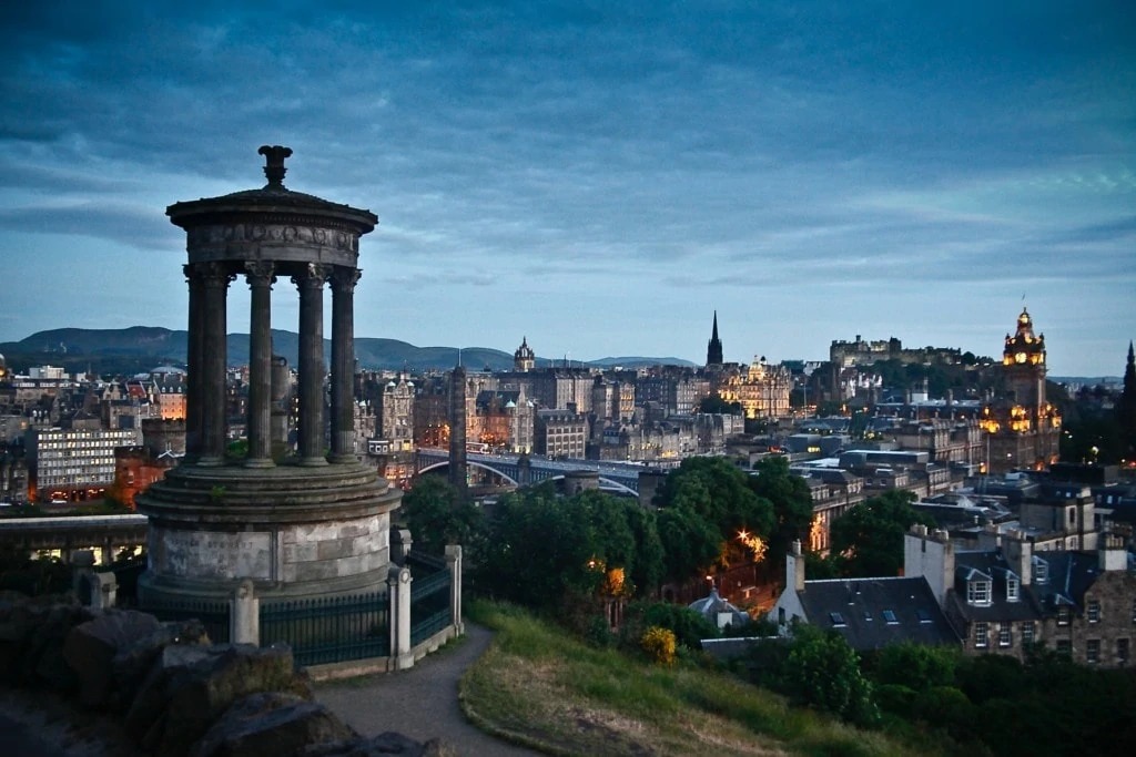 Top 20 Safety Tips to Follow When You’re in Edinburgh
